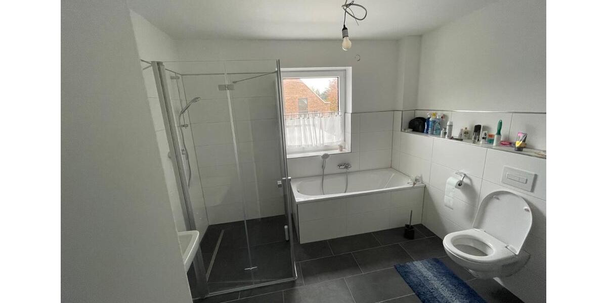 Etagenwohnung Wesel Bislich - 3 Zimmer, 74 m&sup2;, 990&euro; | Angebot:25313031