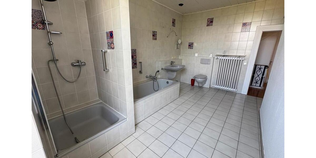 Bauernhaus, Landhaus Wachtendonk - 7 Zimmer, 250 m&sup2;, 1.950&euro; | Angebot:26553654