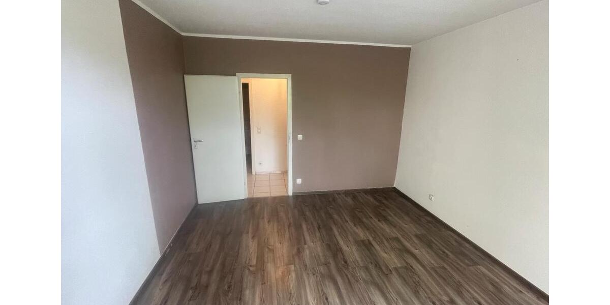 Etagenwohnung Neuss - 2 Zimmer, 68 m&sup2;, 1.040&euro; | Angebot:26610402