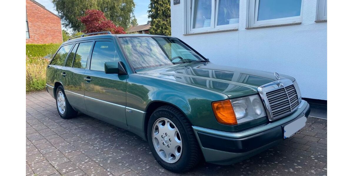 Mercedes-Benz E 320 194.750 km 26.124 &euro; Krefeld 47800