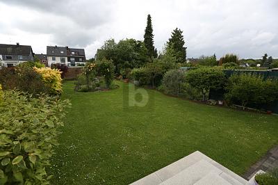 CHARMANT DOPPELHAUSHÄLFTE MIT GARTEN - Doppelhaushälfte Duisburg Angerhausen | Angebot:26693351