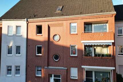 Haus Krefeld Gellep-Stratum - 15 Zimmer, 441 m&sup2;, 799.000&euro; | Angebot:24729649