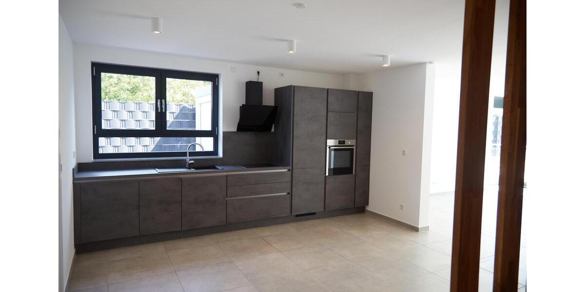 Doppelhaushälfte Meerbusch - 5 Zimmer, 205 m&sup2;, 2.800&euro; | Angebot:25905974