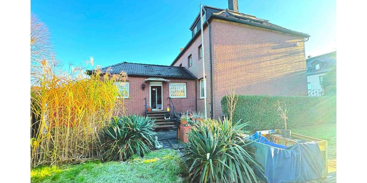 Einfamilienhaus Essen Stadtbezirk VI - 4.5 Zimmer, 115 m&sup2;, 330.000&euro; | Angebot:23733156