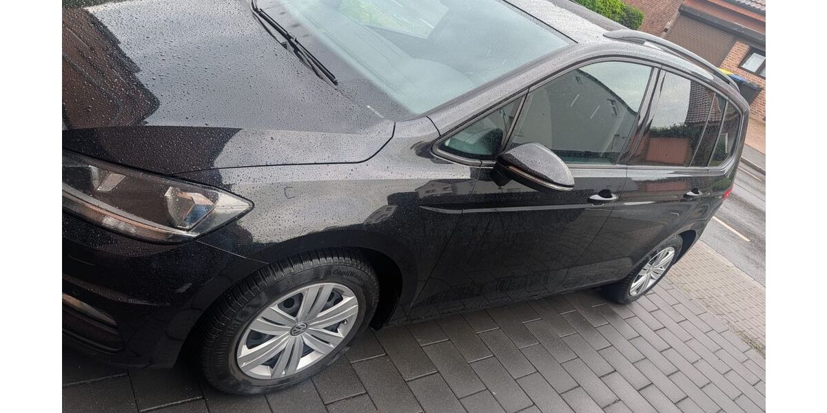 VW Touran 115.000 km 13.999 &euro; Wesel 46485
