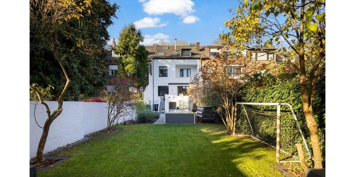 Reihenmittelhaus Krefeld Cracau - 7 Zimmer, 202 m&sup2;, 1.590.000&euro; | Angebot:25738411