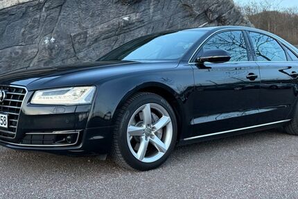 Audi A8 200.600 km 21.000 &euro; Dinslaken 46537
