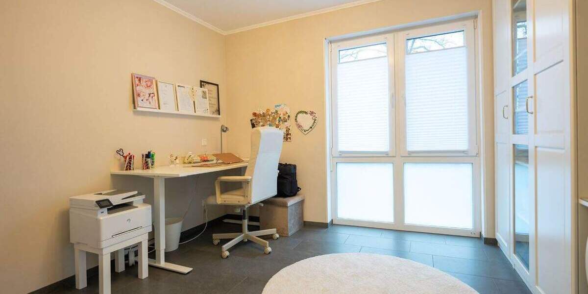 Etagenwohnung Krefeld / Uerdingen Uerdingen - 3 Zimmer, 95 m&sup2;, 398.000&euro; | Angebot:25800730