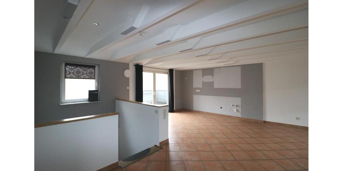 Dachgeschoßwohnung Duisburg Essenberg - 2 Zimmer, 65 m&sup2;, 450&euro; | Angebot:26111465