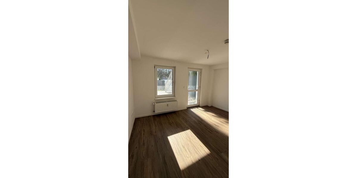 Etagenwohnung Duisburg Huckingen - 4 Zimmer, 118 m&sup2;, 1.650&euro; | Angebot:26276368