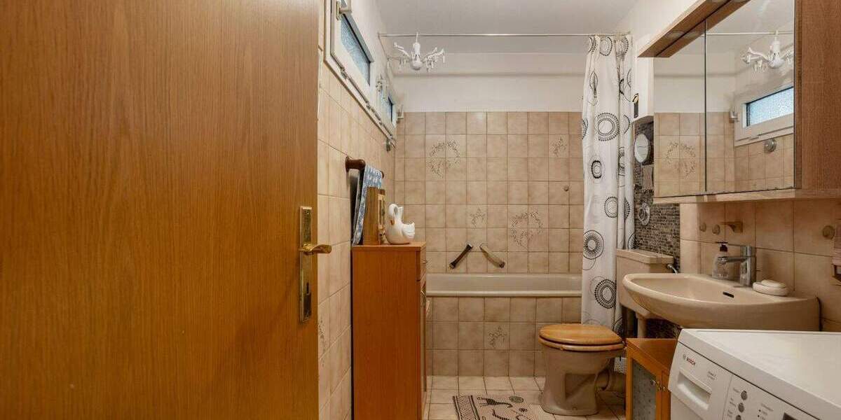 Etagenwohnung Kaarst Kaarst-Ost - 3 Zimmer, 95 m&sup2;, 299.000&euro; | Angebot:25686375