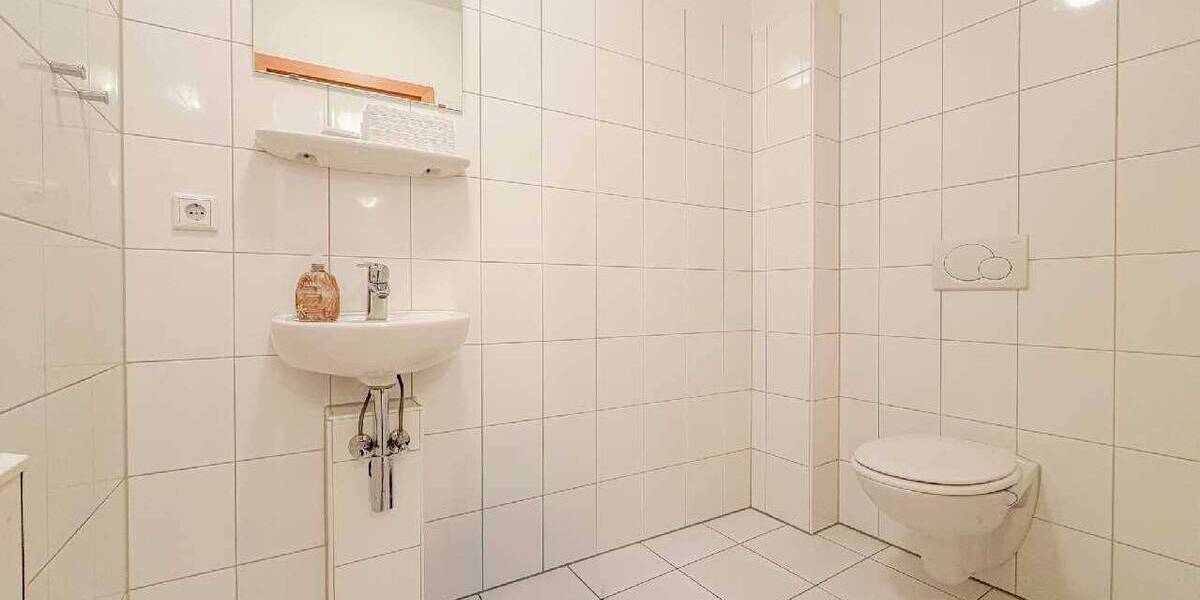 Gewerbeobjekt Ratingen Zentrum - 5 Zimmer, 94 m&sup2;, 1.080&euro; | Angebot:26343716