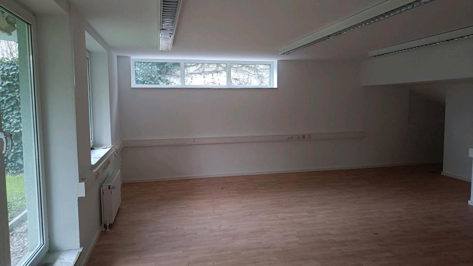 Gewerbeobjekt Düsseldorf Stadtbezirk 7 - 975&euro; | Angebot:23097462