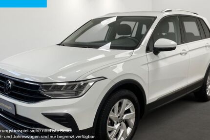 VW Tiguan 49.649 km 23.990 &euro; Düsseldorf 40233
