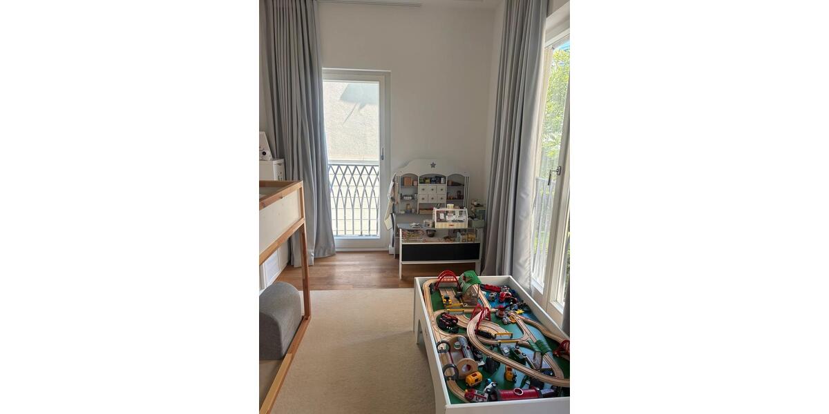Etagenwohnung Düsseldorf Heerdt - 5 Zimmer, 198 m&sup2;, 1.450.000&euro; | Angebot:27109945
