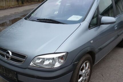 Opel Zafira 159.000 km 1.250 &euro; Bottrop 46238