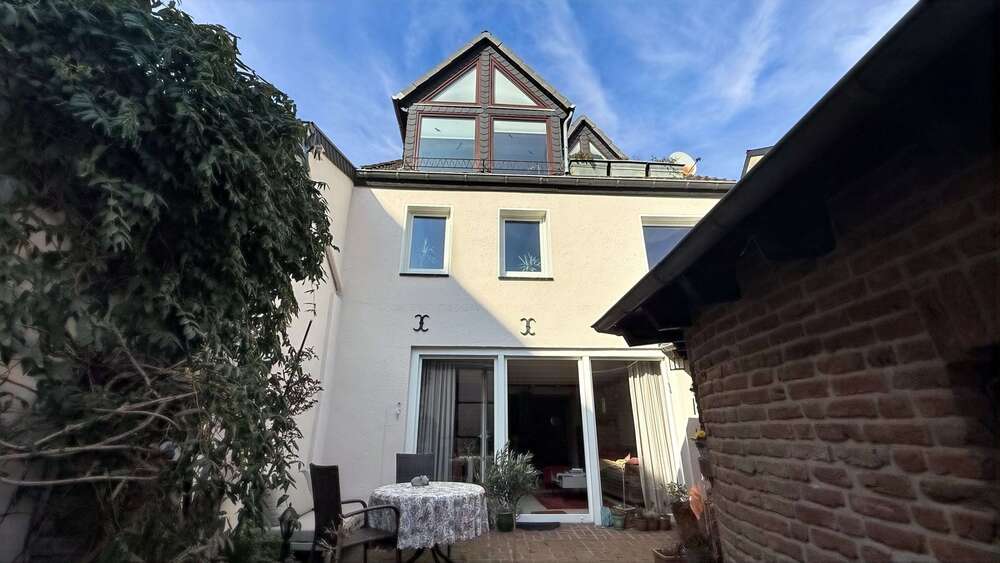 Einfamilienhaus Krefeld Gellep-Stratum - 4 Zimmer, 154 m&sup2;, 485.000&euro; | Angebot:25987473
