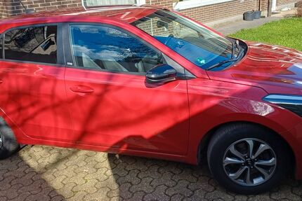 Hyundai i20 68.000 km 10.500 &euro; Duisburg 47137