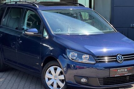 VW Touran 140.000 km 9.990 &euro; Neuss 41462