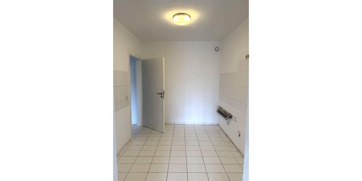 Etagenwohnung Düsseldorf Düsseltal - 2 Zimmer, 74 m&sup2;, 875&euro; | Angebot:25916628