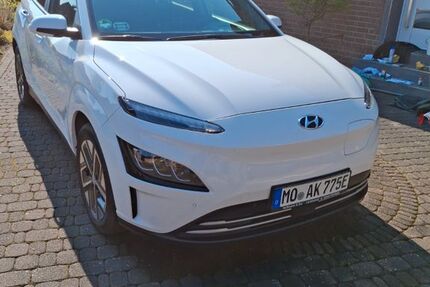 Hyundai KONA Elektro 66.000 km 19.900 &euro; Alpen 46519