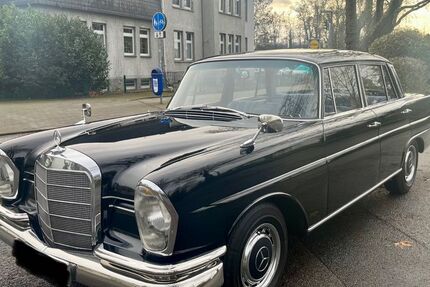 Mercedes-Benz 220 79.500 km 20.000 &euro; Essen 45289
