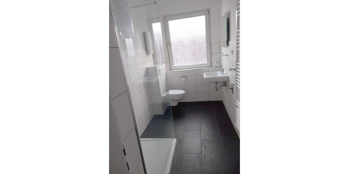 Etagenwohnung Oberhausen Osterfeld-West - 2 Zimmer, 70 m&sup2;, 598&euro; | Angebot:25706535