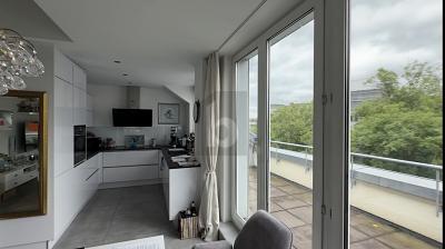 ZEITLOSES WOHNEN MIT CHARAKTER - Dachgeschoßwohnung Düsseldorf Stadtbezirk 5 | Angebot:26990142