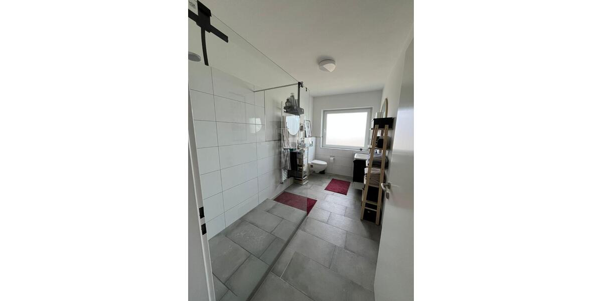 Etagenwohnung Hünxe - 4.5 Zimmer, 123 m&sup2;, 1.350&euro; | Angebot:25870118