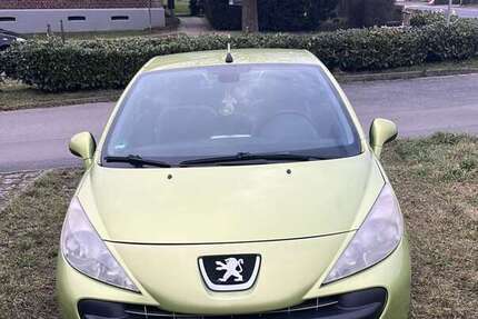 Peugeot 207 220.221 km 1.800 &euro; Neuss 41470