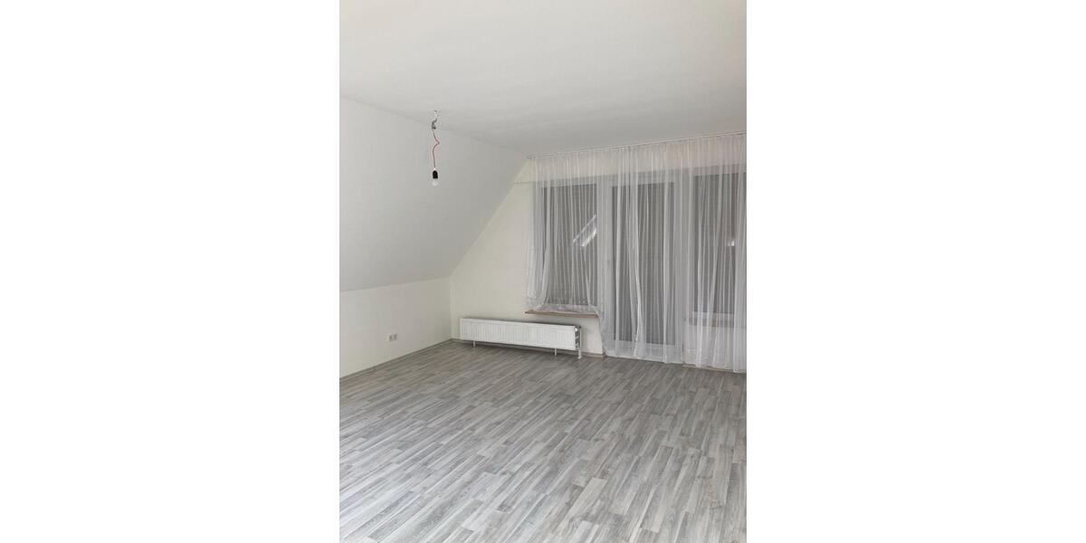 Dachgeschoßwohnung Ratingen Tiefenbroich - 2 Zimmer, 60 m&sup2;, 700&euro; | Angebot:25932966