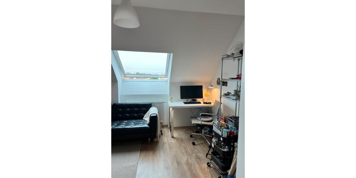 Dachgeschoßwohnung Düsseldorf Oberbilk - 2 Zimmer, 65 m&sup2;, 1.350&euro; | Angebot:26652914