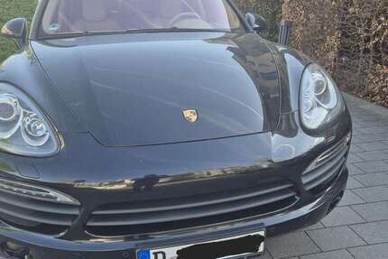Porsche Cayenne 105.200 km 25.300 &euro; Düsseldorf, Stadt 40470