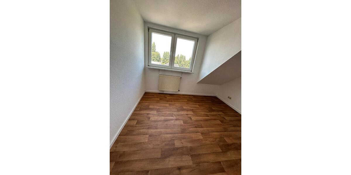 Dachgeschoßwohnung Essen Stadtbezirk V - 2 Zimmer, 43 m&sup2;, 430&euro; | Angebot:24715780