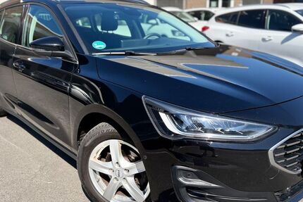 Ford Focus 100.900 km 11.680 &euro; Düsseldorf 40549