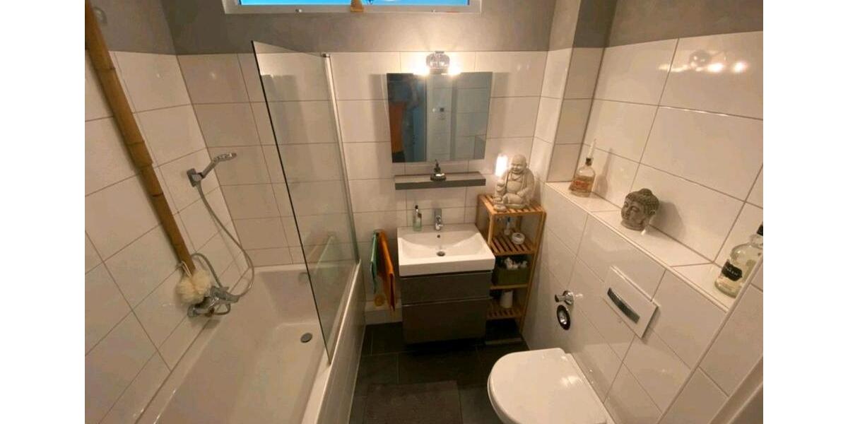 Etagenwohnung Duisburg Angerhausen - 3.5 Zimmer, 70 m&sup2;, 220.000&euro; | Angebot:25945495