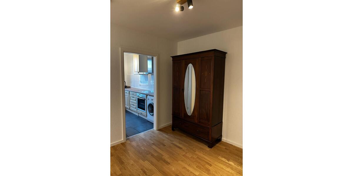 Etagenwohnung Düsseldorf Stadtbezirk 6 - 2 Zimmer, 77 m&sup2;, 1.400&euro; | Angebot:25974958