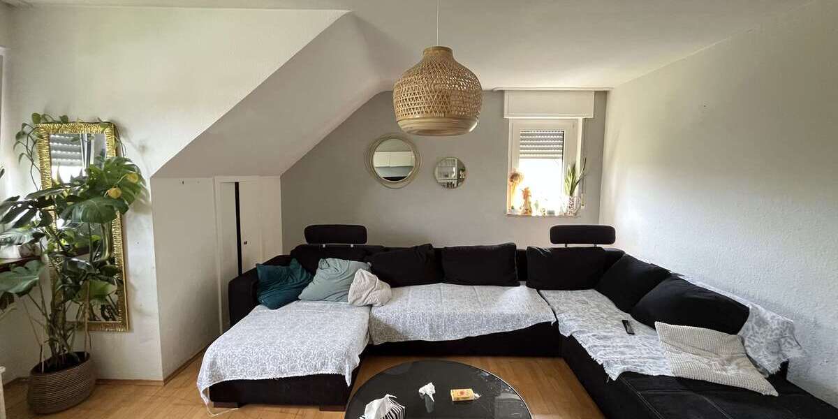 Etagenwohnung Düsseldorf Stadtbezirk 5 - 4 Zimmer, 98 m&sup2;, 249.000&euro; | Angebot:26757698