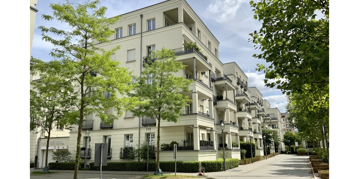 Wohnen in hochwertigem Ambiente mit internationalem Flair. Luxus-Penthouse Heinrich-Heine-Gärten - Einfamilienhaus Düsseldorf Heerdt | Angebot:26748838