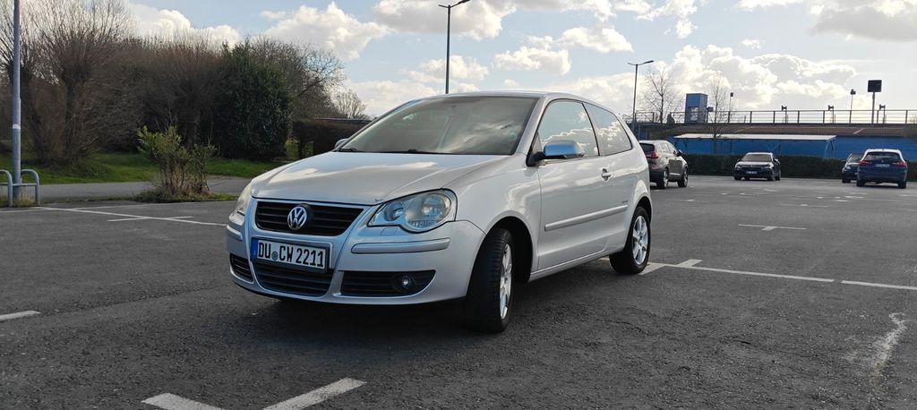 VW Polo 100.400 km 2.690 &euro; Duisburg 47269