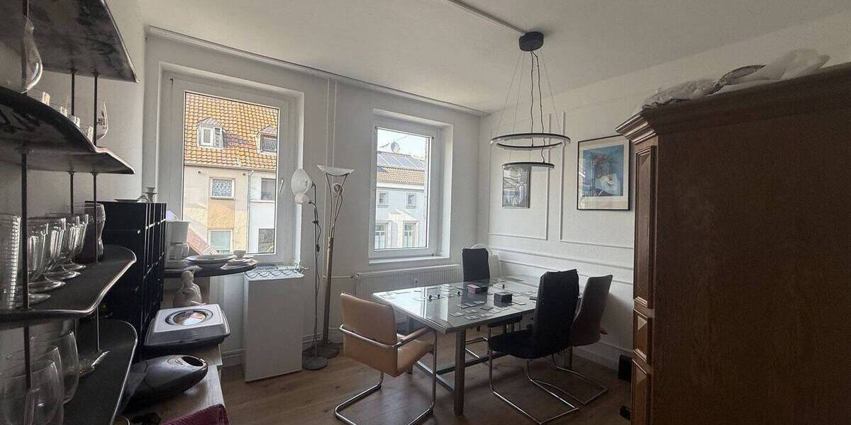Mehrfamilienhaus, Wohnhaus Krefeld Stadtmitte - 1 Zimmer, 187 m&sup2;, 350.000&euro; | Angebot:26751962