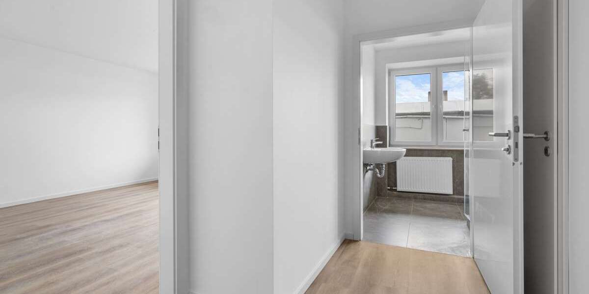 Etagenwohnung Düsseldorf-Bilk Bilk - 1 Zimmer, 37 m&sup2;, 1.390&euro; | Angebot:25457443