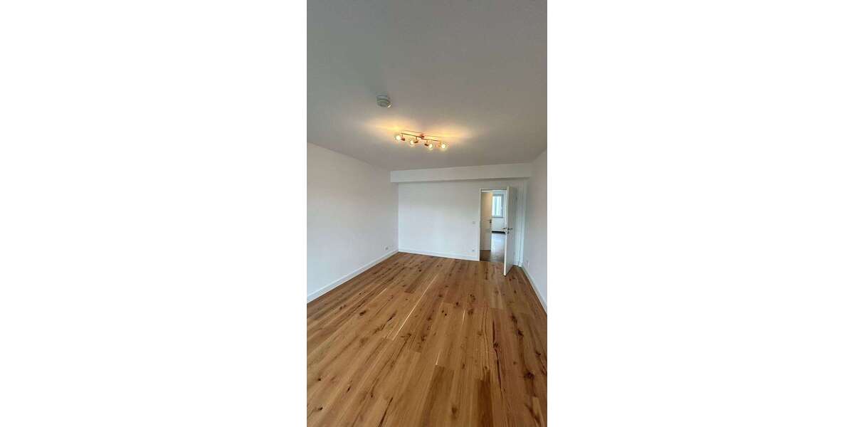 Etagenwohnung Düsseldorf Bilk - 1 Zimmer, 33 m&sup2;, 165.900&euro; | Angebot:26756977