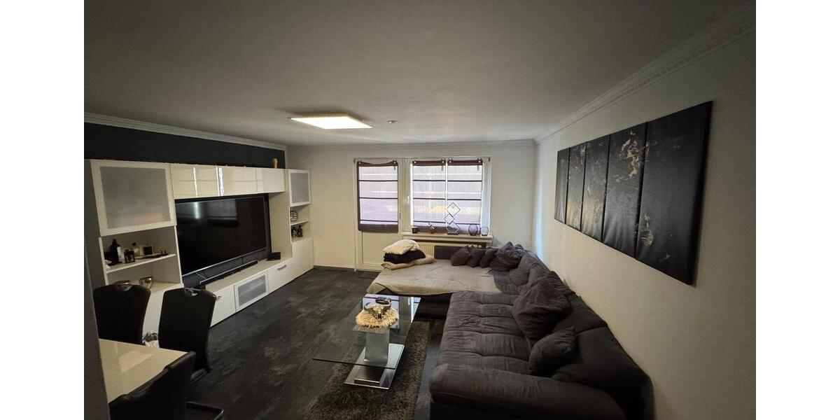 Dachgeschoßwohnung Duisburg Essenberg - 3 Zimmer, 68 m&sup2;, 760&euro; | Angebot:25857292