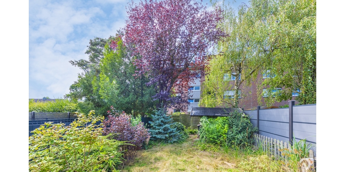 Reihenmittelhaus mit viel Potential für Pärchen und junge Familien, 2 Schlafzimmer + Dachstudio - Reihenmittelhaus Kaarst / Büttgen Büttgen | Angebot:27285727