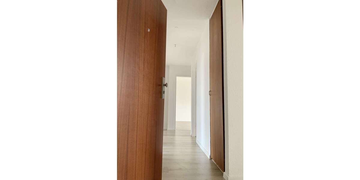 Etagenwohnung Düsseldorf Bilk - 3 Zimmer, 71 m&sup2;, 943&euro; | Angebot:25940524