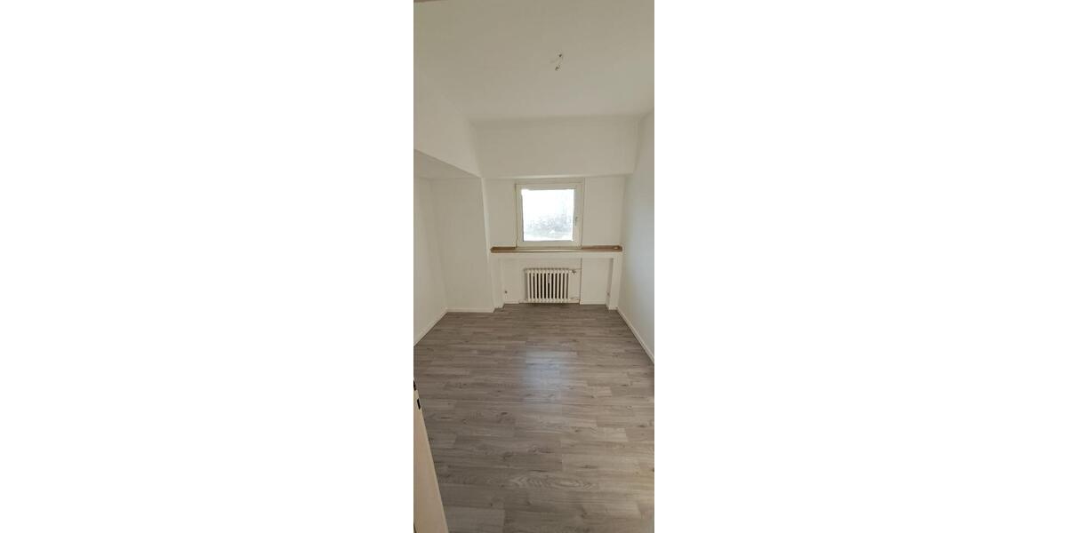 Etagenwohnung Wesel - 4 Zimmer, 94 m&sup2;, 940&euro; | Angebot:25960298