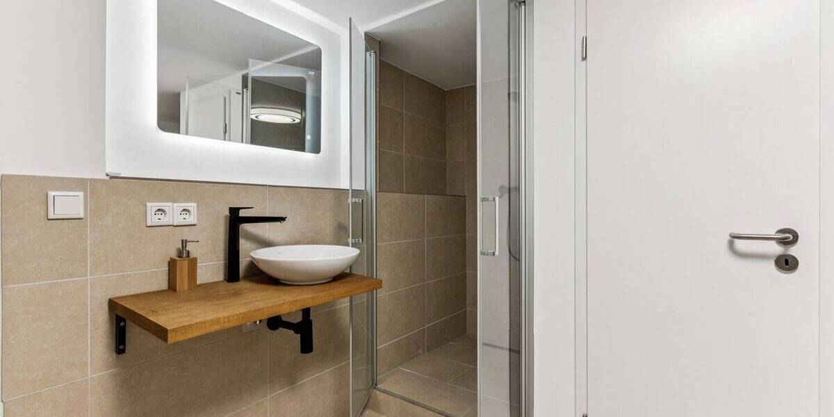 Etagenwohnung Meerbusch Büderich - 3 Zimmer, 122 m&sup2;, 525.000&euro; | Angebot:25958636