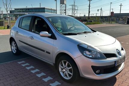 Renault Clio 40.880 km 2.750 &euro; Ratingen 40880