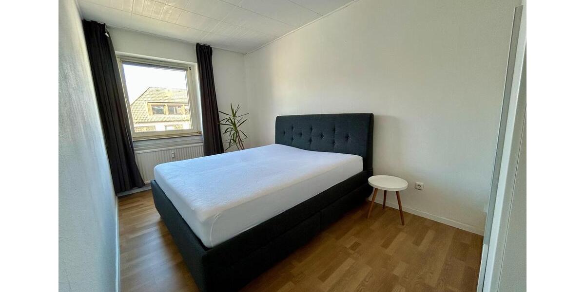 Etagenwohnung Essen Huttrop - 4 Zimmer, 81 m&sup2;, 1.140&euro; | Angebot:25430682